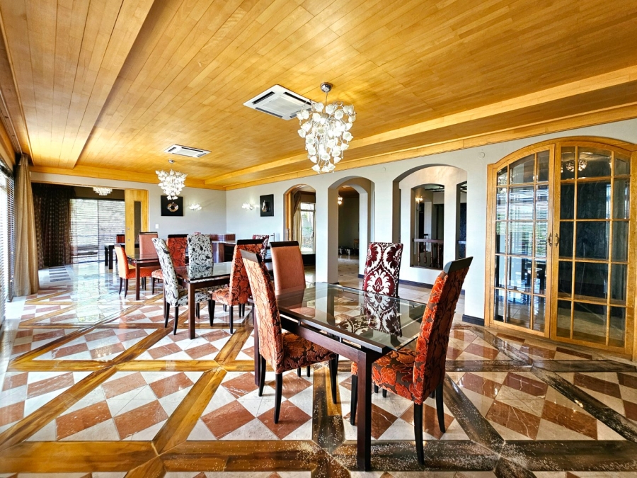 8 Bedroom Property for Sale in Waverley Free State